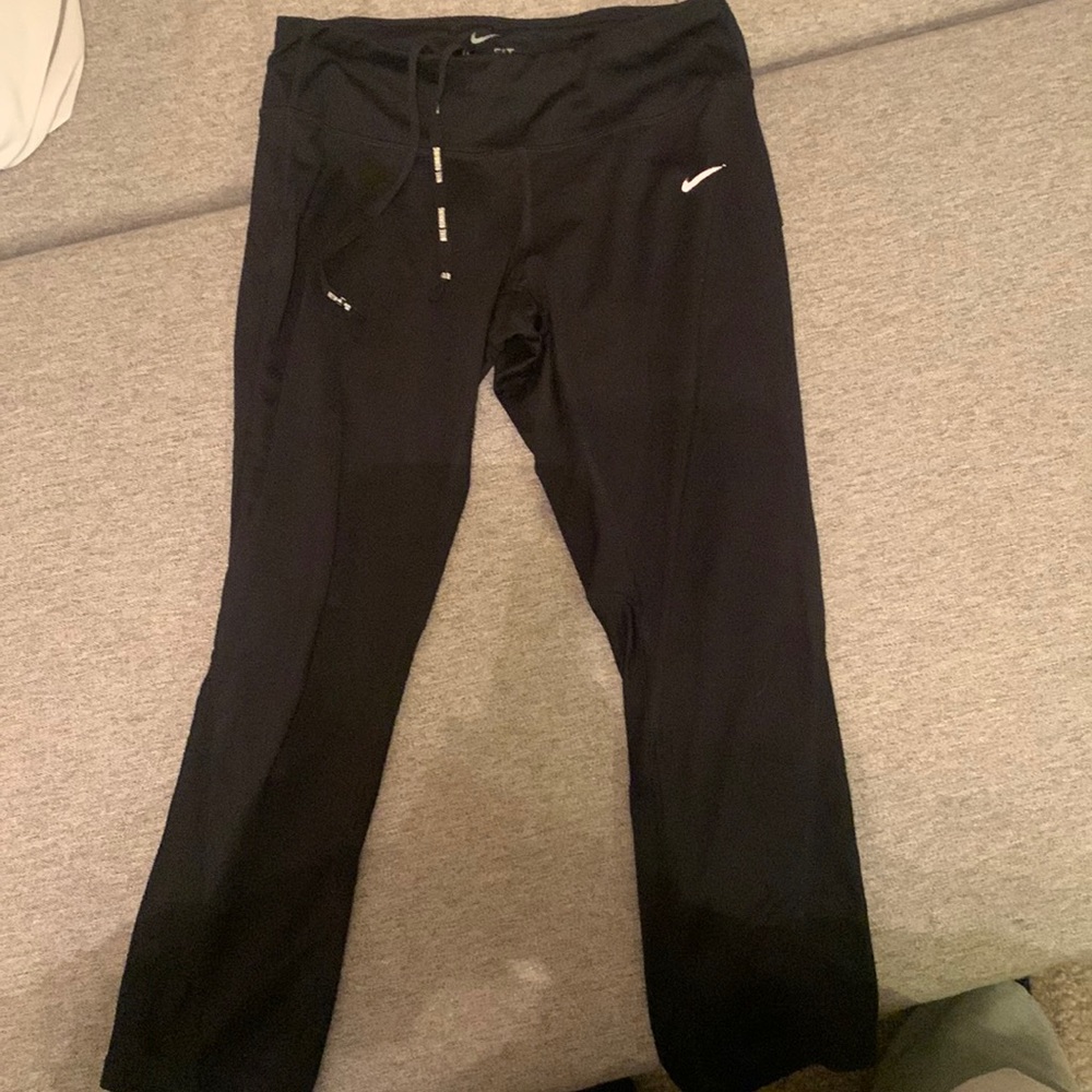 Nike Cropped Black Dri Fit Leggings